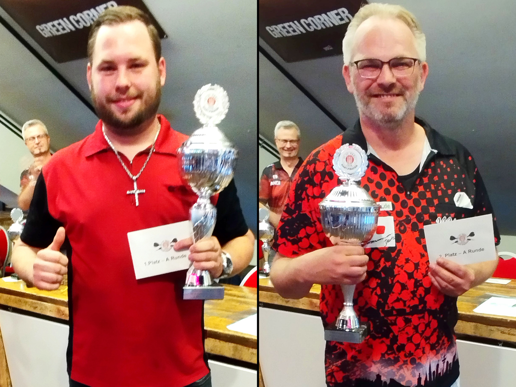 Sieger Pascal Wirotius und der zweitplatierte Mike Holz nebeneinander mit Pokalen in der Hand.