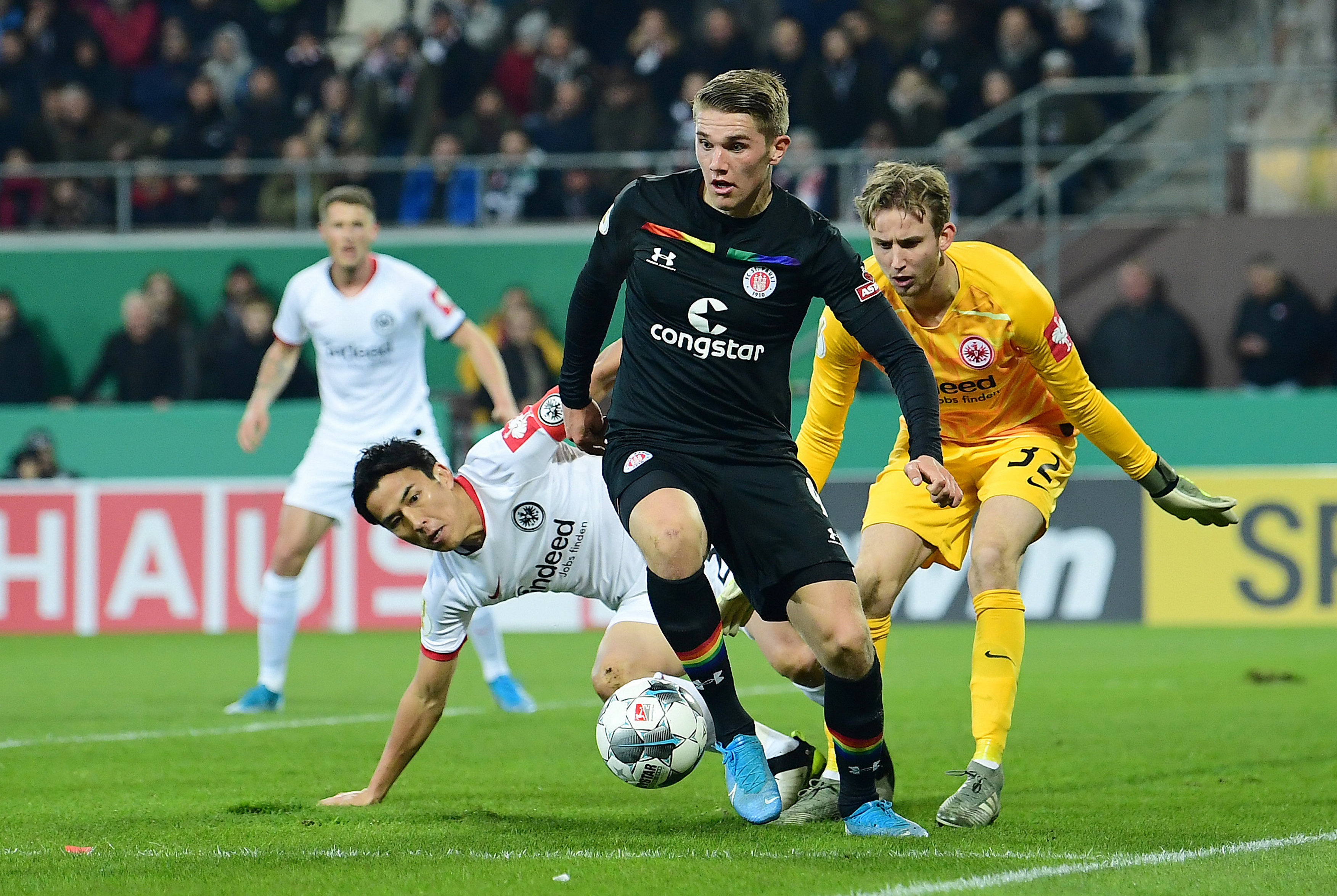 Victor Gyökeres, here under challenge in the box from Makoto Hasebe and Frederik Rönnow, covered lots of ground on Wednesday evening.